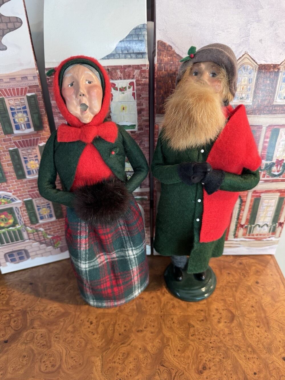 Byers Choice Carolers 1992 Woman Muff/ 1996 Bearded Man Christmas Pair Vintage 6